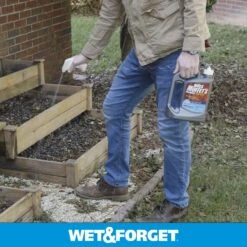 Wet & Forget Miss Muffet's Revenge Spider Killer Liquid 64 Oz -Toro Shop 08275be7 a680 43d6 974a 9a4ee427de9d