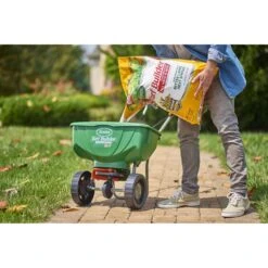 Scotts Turf Builder WinterGuard Fall Lawn Fertilizer For Multiple Grass Types 15000 Sq Ft -Toro Shop 1f1100a3 3d32 4ee6 88e0 58ea9d0f5204