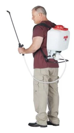 Solo 4 Gal Sprayer Backpack Sprayer -Toro Shop 21bdcf69 d7f6 4472 916f 6fdc3b4cc75f