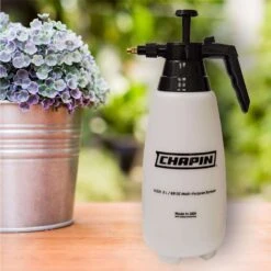 Chapin 68 Oz Hand Held Multi-Use Sprayer -Toro Shop 7b9cc740 63ca 443e 9f3c afe2b5ad7ce7