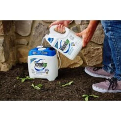 Roundup Weed And Grass Killer Refill RTU Liquid 1.25 Gal -Toro Shop 7e76840c 3c48 49b4 aeeb e1eda02bf1be