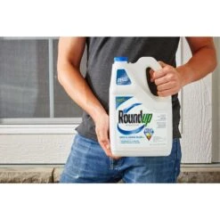 Roundup Weed And Grass Killer Refill RTU Liquid 1.25 Gal -Toro Shop 87a8e81a 8321 4916 9c2e 2bd7094cdb33