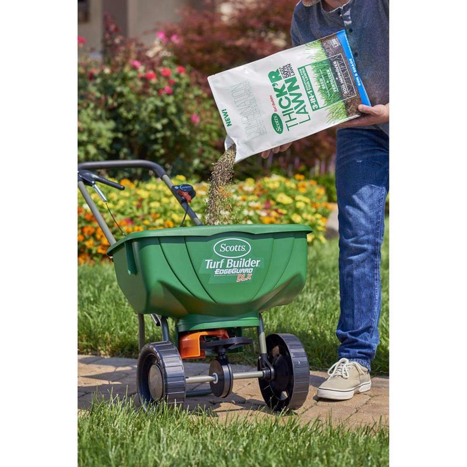 Scotts Turf Builder Thick'R Lawn All-Purpose Lawn Fertilizer For Sun/Shade Mix 1200 Sq Ft 8 Scotts Turf Builder Thick'R Lawn All-Purpose Lawn Fertilizer For Sun/Shade Mix 1200 Sq Ft - Image 8