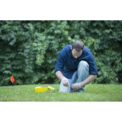 Tomcat Bait Worms For Moles 10 Pk -Toro Shop 9f0a5e81 3a31 427c bea7 0932851e00f7