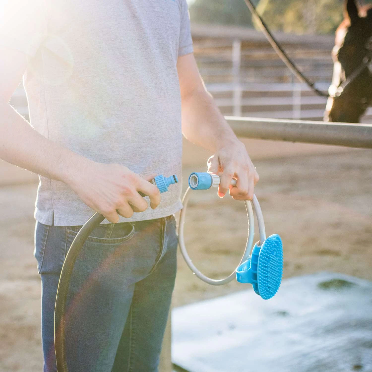 Aquapaw Grooming Brush For Horse 8 Aquapaw Grooming Brush For Horse - Image 8