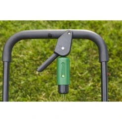 Scotts Turf Builder 22 In. W Drop Push Spreader For Fertilizer/Ice Melt/Seed 25 Lb -Toro Shop d560469f e25d 47df a602 225c8c67530d