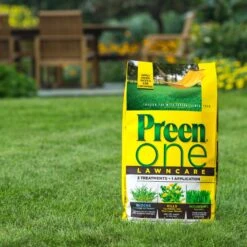 Preen One Lawncare Weed & Feed Lawn Fertilizer For All Grasses 5000 Sq Ft -Toro Shop e9859f48 b511 4624 a6bf d9613ff041c0