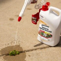 Spectracide AccuShot Weed And Grass Killer RTU Liquid 1.33 Gal -Toro Shop ebeb9256 76d6 41f2 9f31 5c20e2b4d828