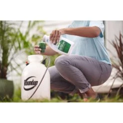 Roundup For Lawns5 Weed Killer Concentrate 32 Oz -Toro Shop fd14996d ffb7 43fd ab22 34d31c35b596